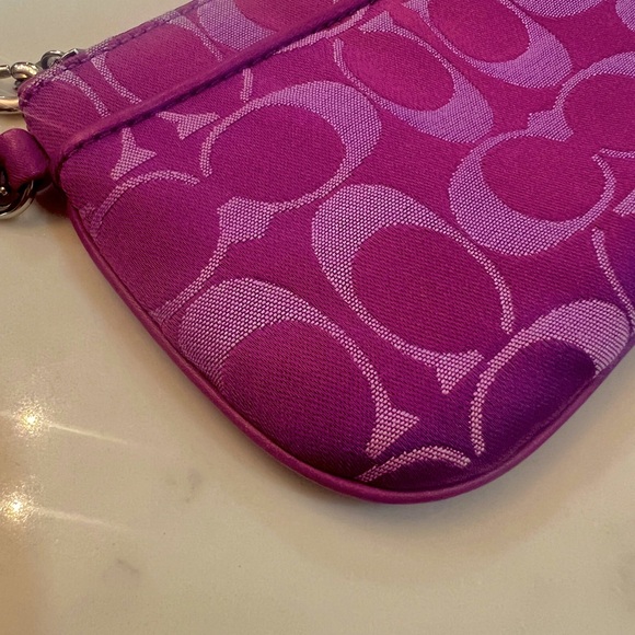 COACH Signature C Jacquard Wristlet with Leather Step and Trim in Purple - Picture 8 of 12
